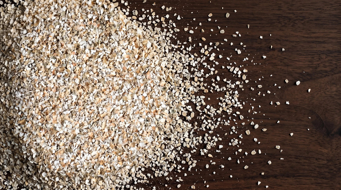 Rye bran spread in a gradient from dense to scattered
